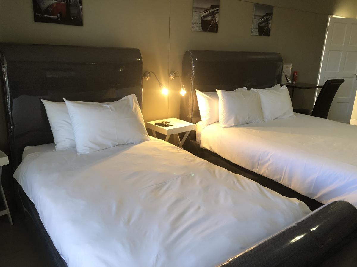 City Lodge Etosha Omuthiya Экстерьер фото